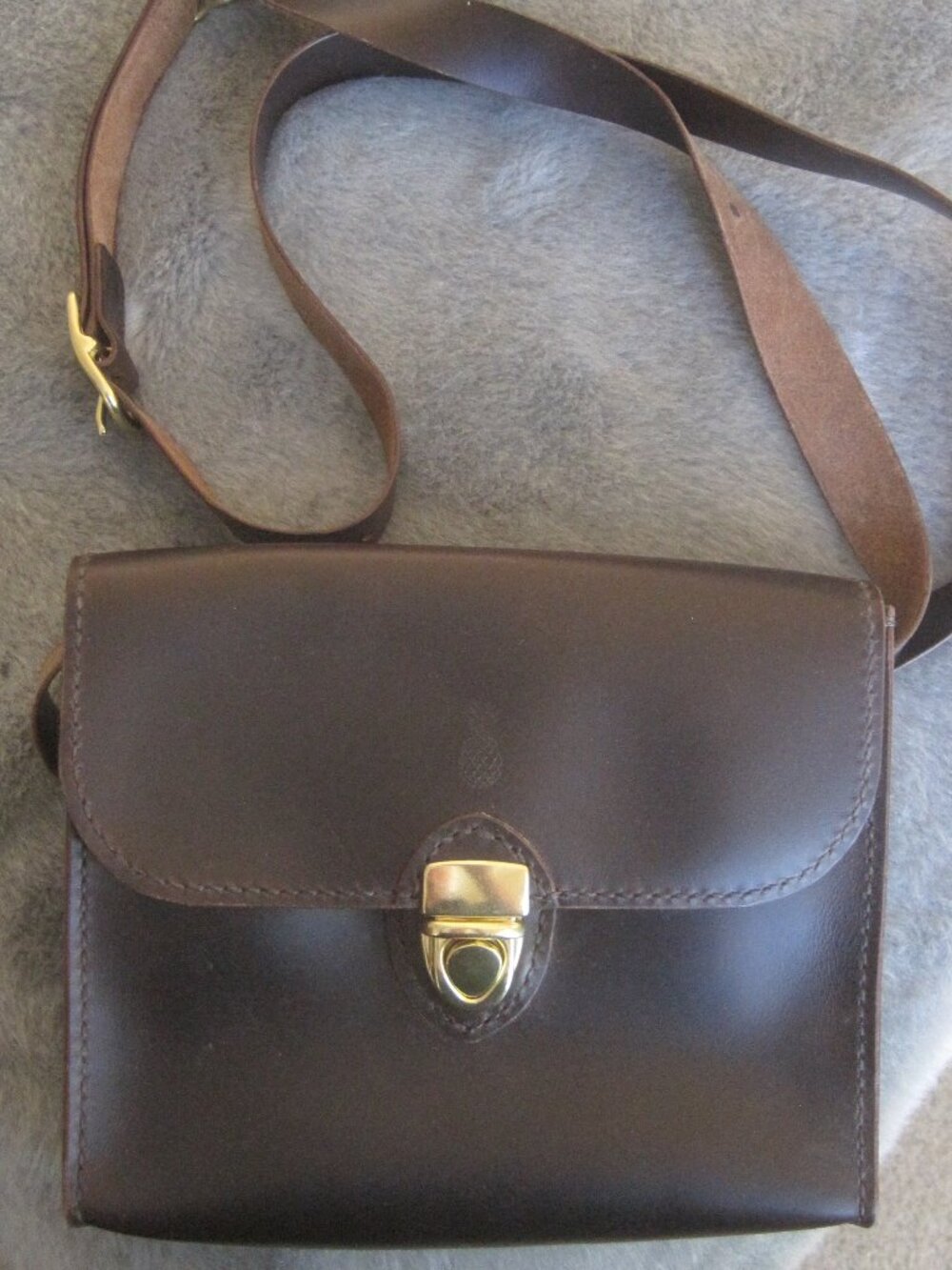 DARK CHOCOLATE BROWN LEATHER CROSSBODY HANDBAG